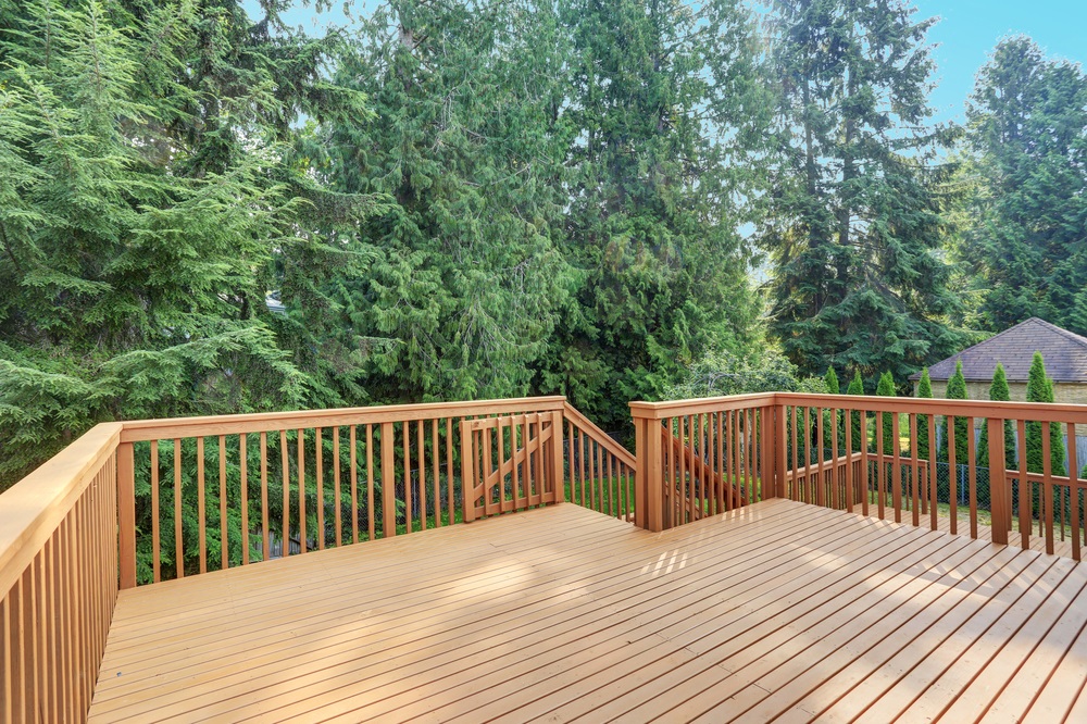 The Benefits of Building a Deck With Waterproof Materials