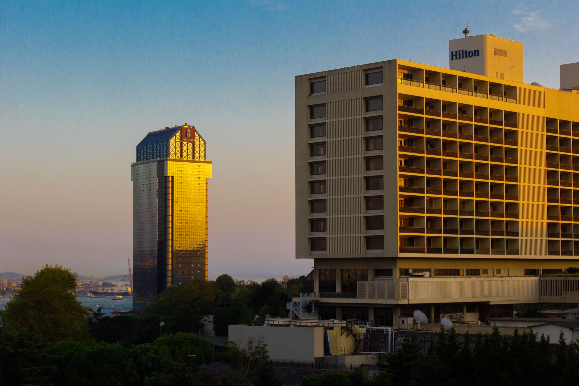 Yahoo Travel hotel sale